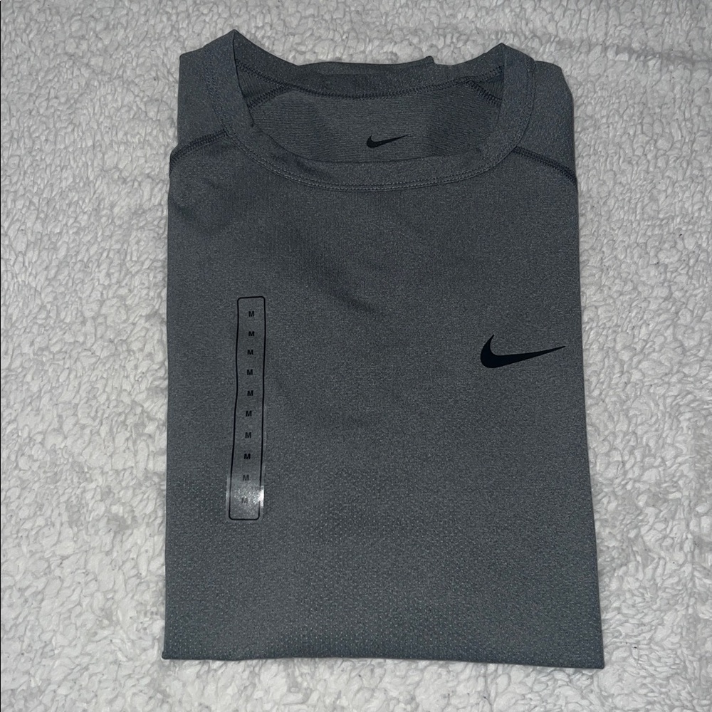 Nike Training Shirt Size Medium